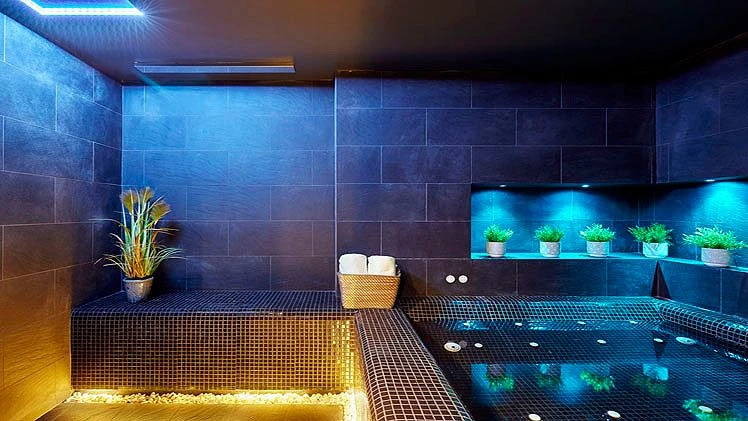 The hotels solarium & spa